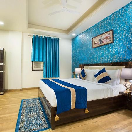 The Alpino Hotel New Delhi Exteriör bild