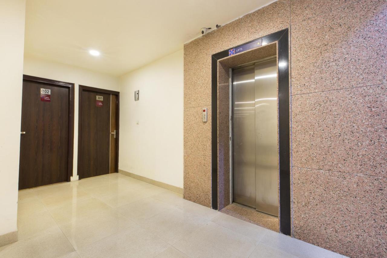 The Alpino Hotel New Delhi Exteriör bild