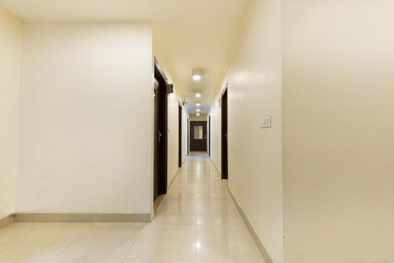 The Alpino Hotel New Delhi Exteriör bild