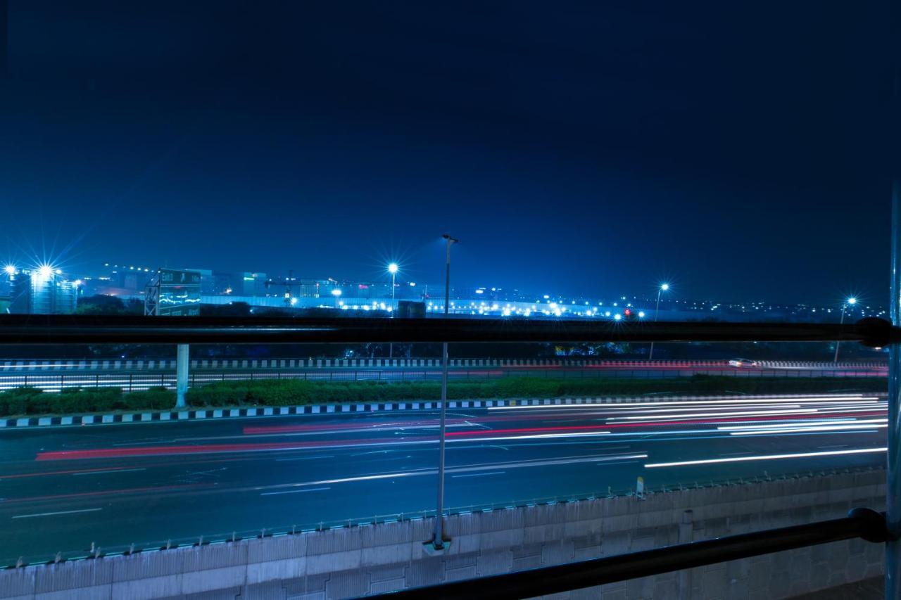 The Alpino Hotel New Delhi Exteriör bild